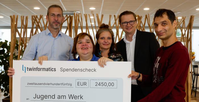 Übergabe der Spende von twinformatics an Jugend am Werk © Jugend am Werk