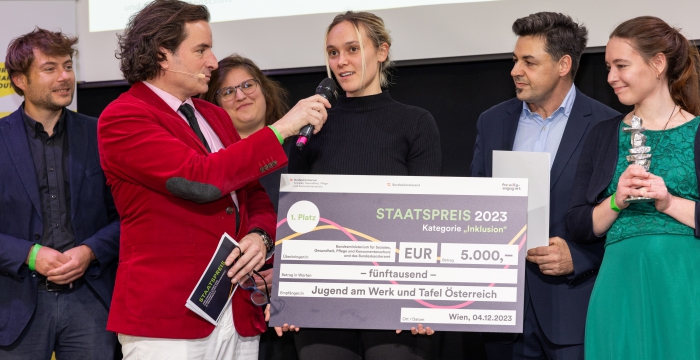 Auszeichnung Staatspreis an das Tafelwerk auf der Bühne © Clemens Manser Photography