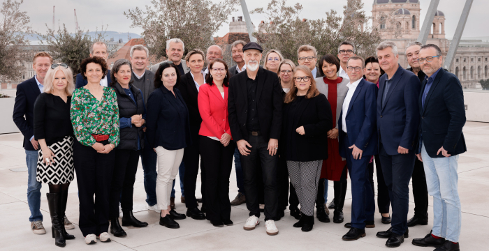 Die anwesenden Mitglieder des neuen Vorstands auf dem Gruppenfoto © Harald Lachner