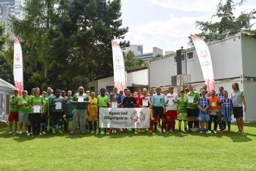 Gruppenbild vom Panther Cup 2021 © Rosen Aleksiev