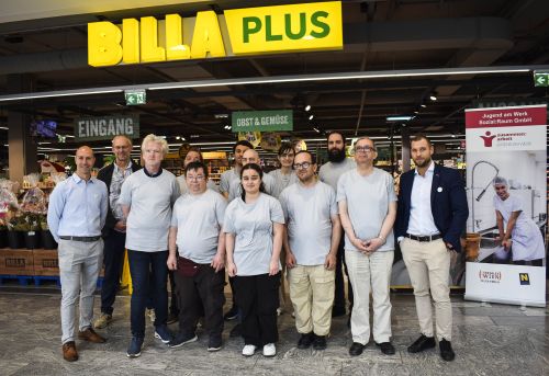 Das Team vom Inklusionstag im BILLA Plus Markt Shopping City Nord © Jugend am Werk