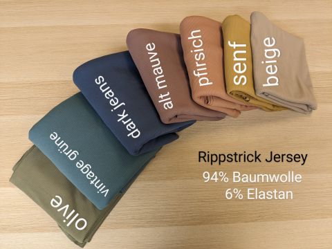 Rippstrick Jersey bunt mit Beschriftung © Jugend am Werk