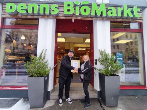 Auszeichnung Partnerbetrieb 2024 - Denns Biomarkt Wiedner Haupstraße © Jugend am Werk