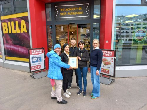 Übergabe Urkunde Partnerbetrieb 2025 an Billa, Filiale Muthgasse © Jugend am Werk