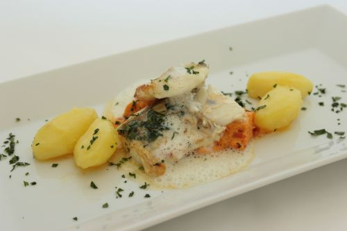 Fischfilet mit Erdäpfel © Walter Csadek