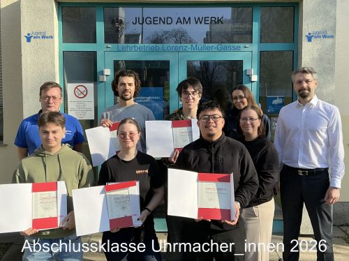 Gruppenfoto Lehrabschluss Uhrmacher und Zeitmesstechnik © Jugend am Werk