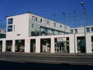 Blick auf die Wohnhausanlage in der Perfektastraße © Jugend am Werk