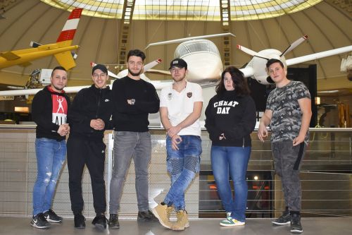 Gruppenfoto der Lehrlinge im Technischen Museum Wien © Jugend am Werk