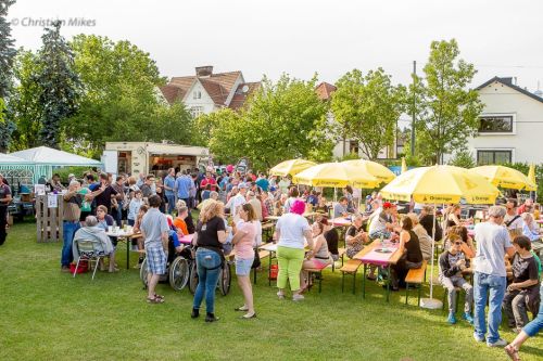 Blick auf das Sommerfest in der Elisenstraße © Christian Mikes